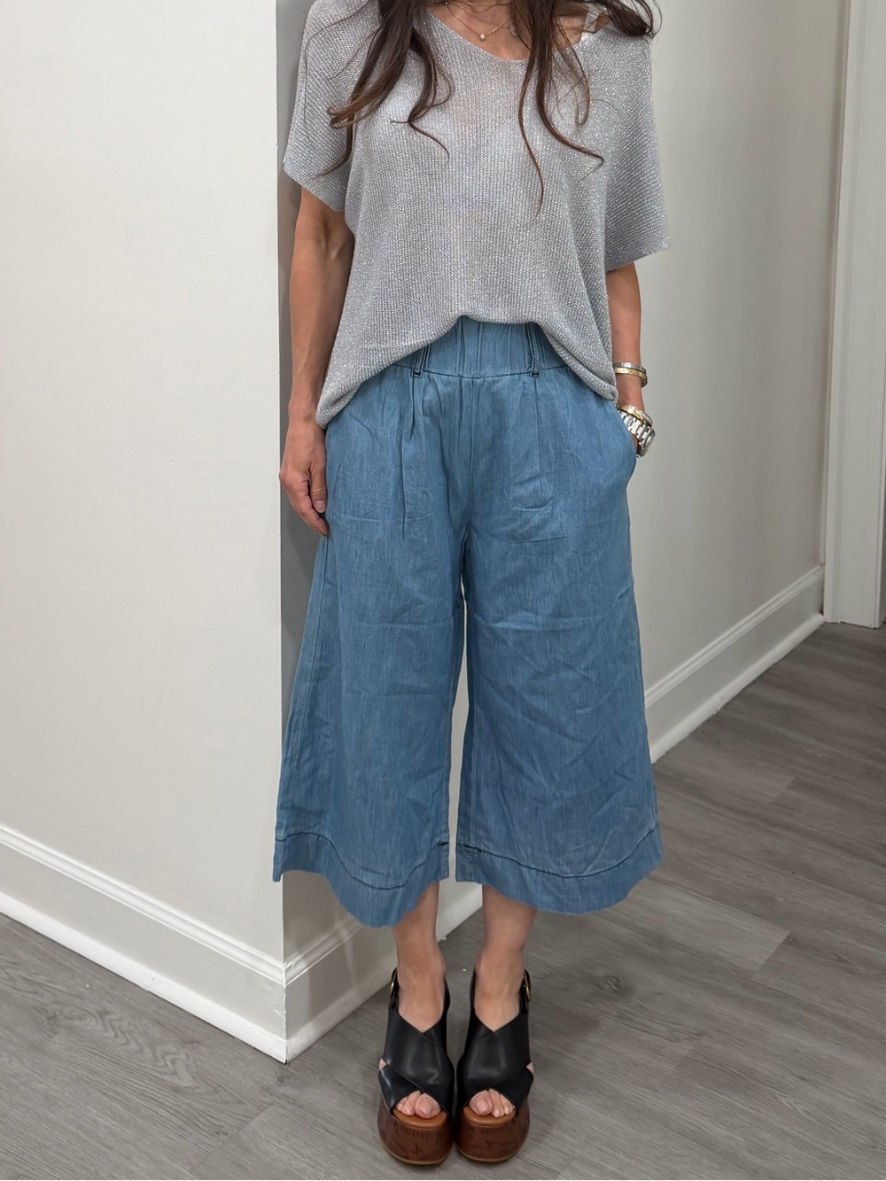ShopEvelynne Dusty Blue Wide-Leg Crop Bermudas